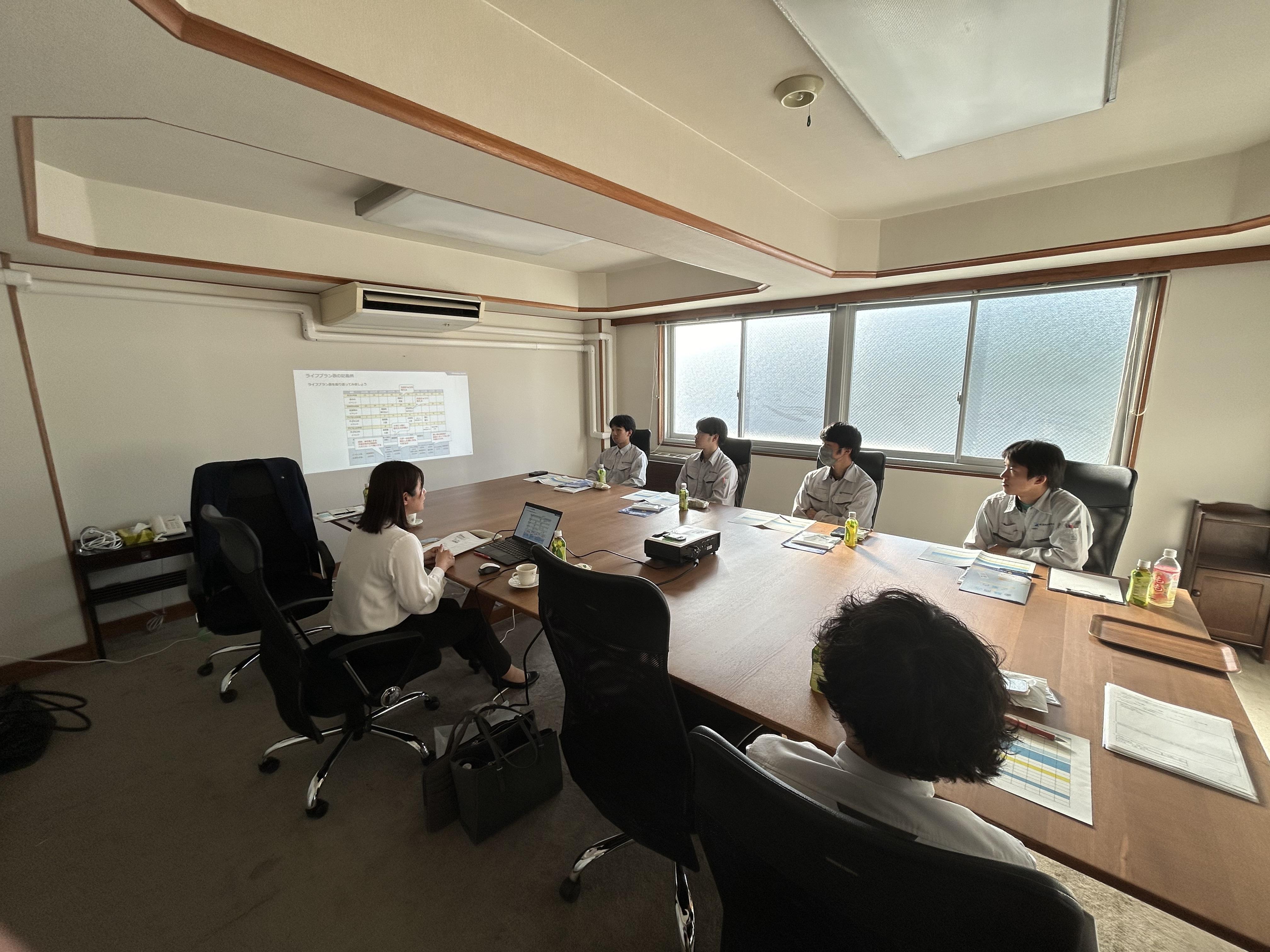 株式会社岸之上工務店での出前授業