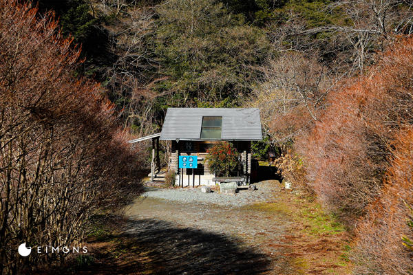 アメガエリの滝