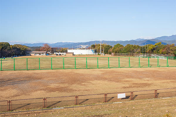 吾岡山文化の森公園 子ども広場 成長に合わせて遊べる！南国市の人気公園