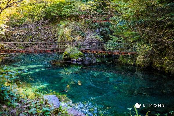 白龍湖（Hakuryuko）｜神秘的な青さが話題！地図にない四国カルスト麓の秘境スポット