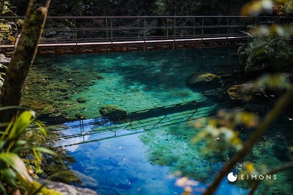 白龍湖（Hakuryuko）｜神秘的な青さが話題！地図にない四国カルスト麓の秘境スポット