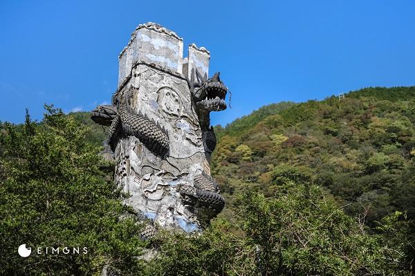 白龍湖（Hakuryuko）｜神秘的な青さが話題！地図にない四国カルスト麓の秘境スポット