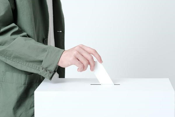 話題の参議院選挙！参議院と衆議院の違いとは？議員制度や選挙の仕組みをわかりやすく解説