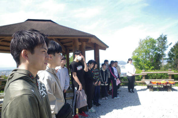 四国銀行に就職したら山で研修するらしい！？新入行員が山から学ぶ大切なこととは