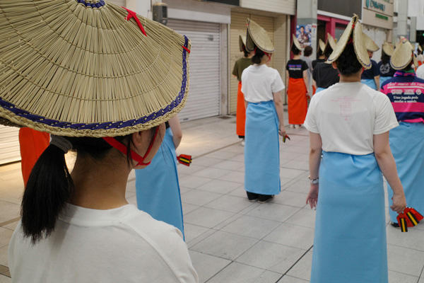 いよいよ開催！「第70回よさこい祭り」直前練習の様子と踊り子の素顔を紹介！